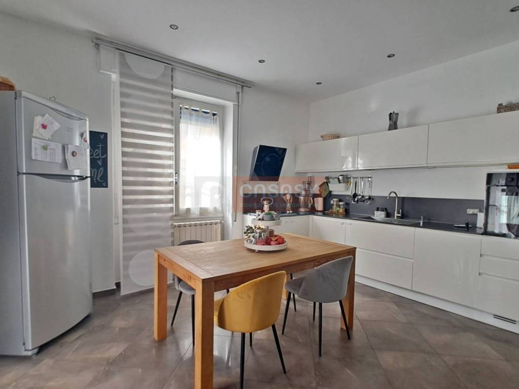 Appartamento a Albenga in Via Patrioti - Foto 2
