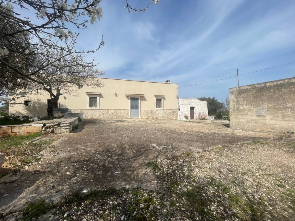 Rustico / casale a Martina franca in Strada Pipiriello Zona 1 - Foto 4