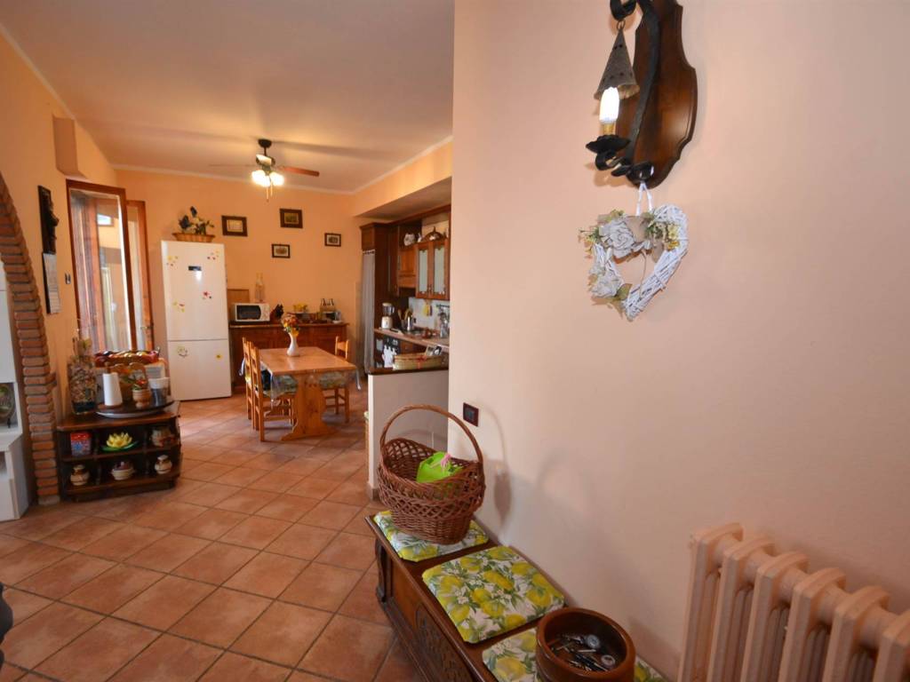 Appartamento a Rosignano marittimo in via Bellini - Foto 4