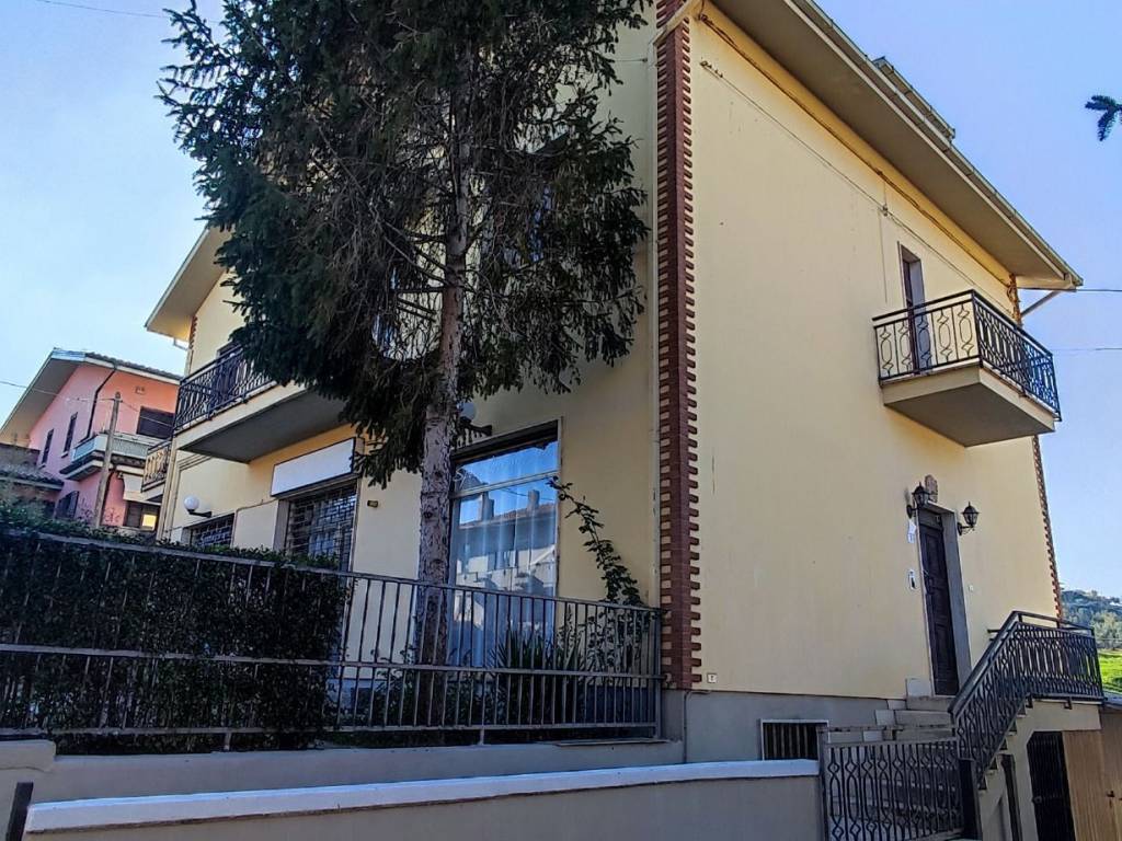 Palazzo / stabile a Notaresco in Strada Provinciale Grasciano, 4 - Foto 4