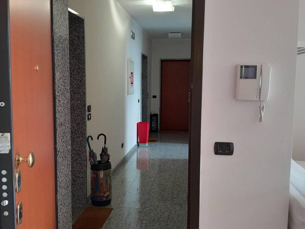 Appartamento a Milano in Via Vittorio Gassman, 11 - Foto 2