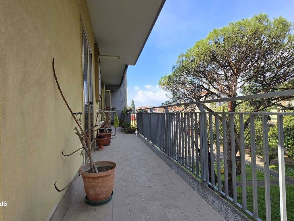Appartamento a Salerno in Via Luigi Angrisani - Foto 3