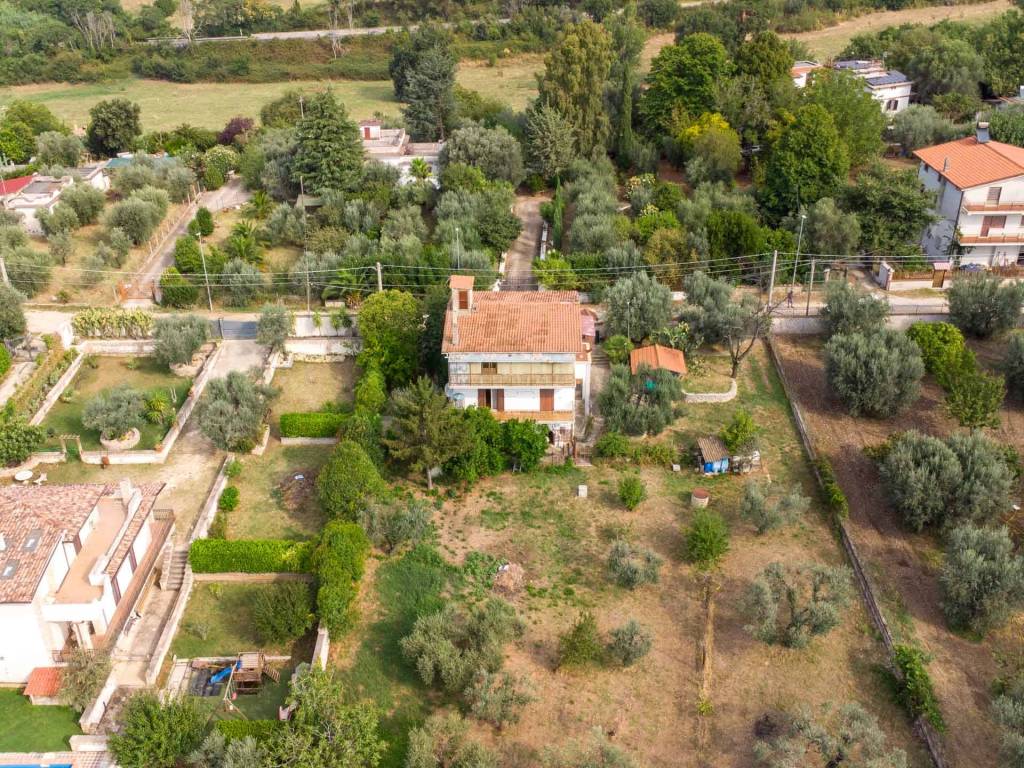 Villa a Fara in sabina in Via di Campo Maggiore - Foto 4