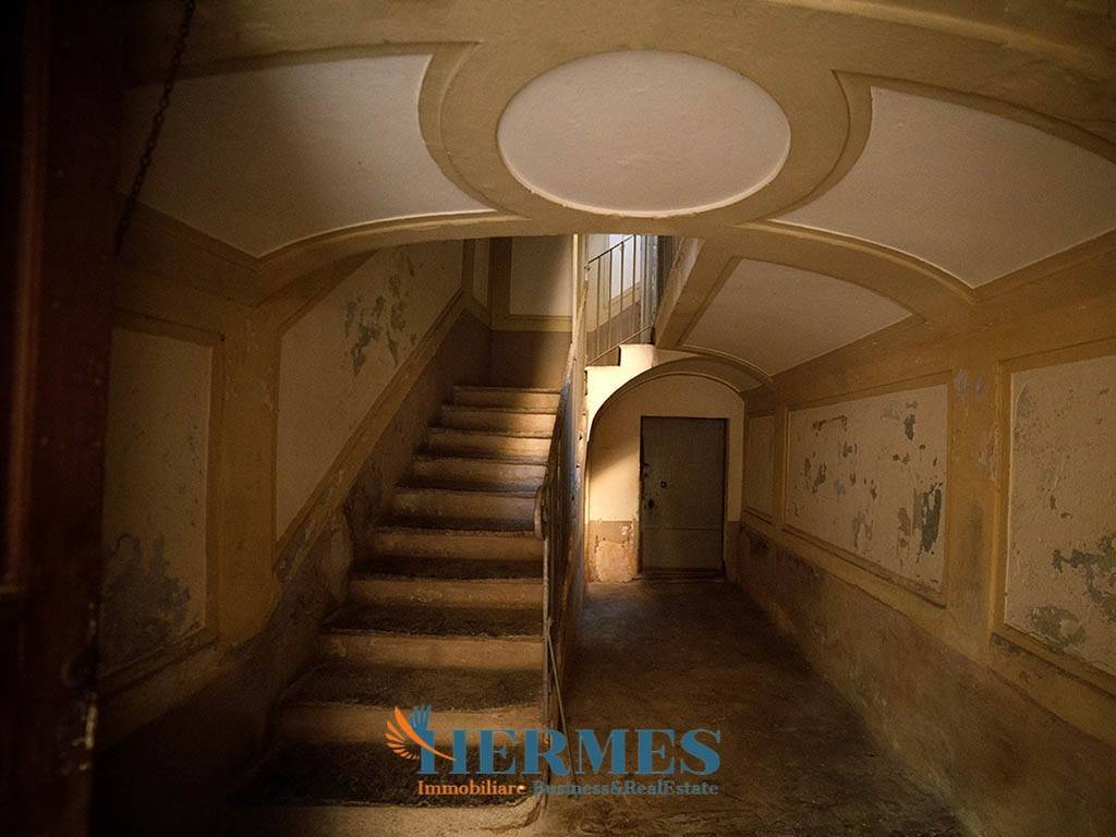 Palazzo / stabile a Lamezia terme in Via Domenico Porchio - Foto 2