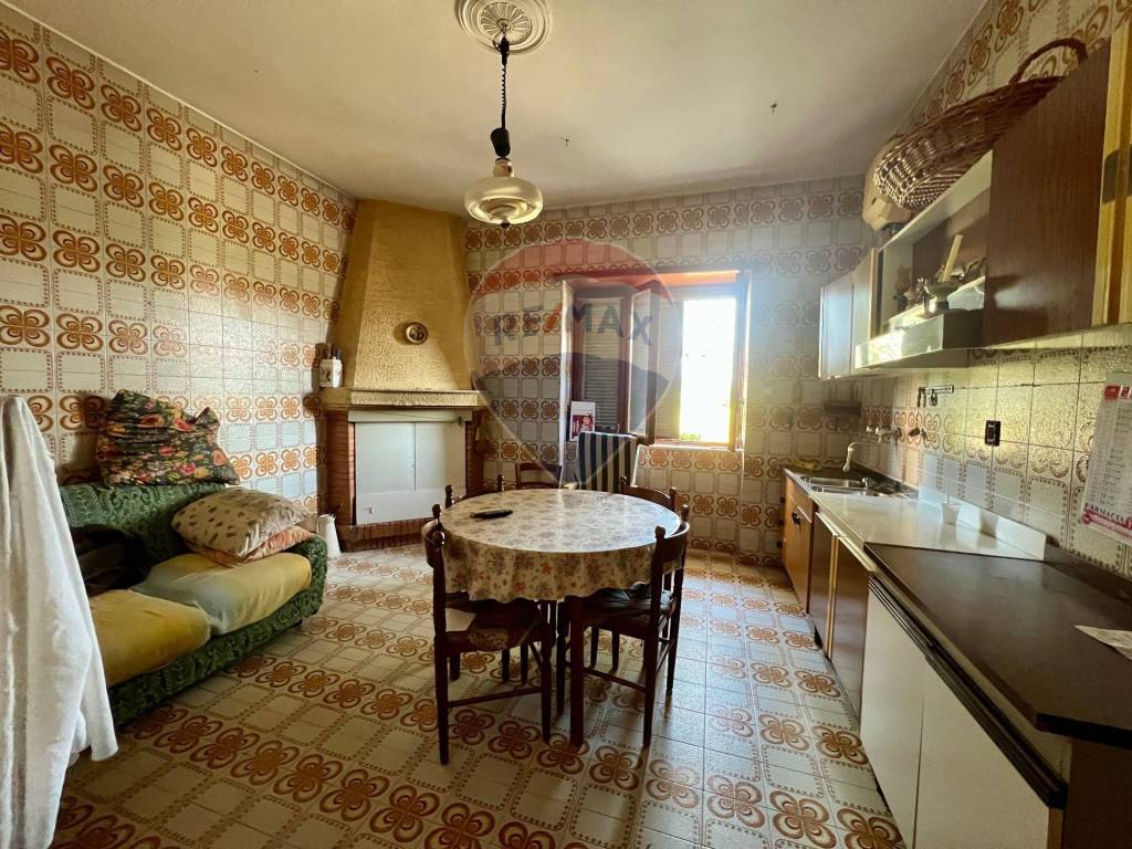 Casa indipendente a Sparanise in Via Appia Km 187 - Foto 5