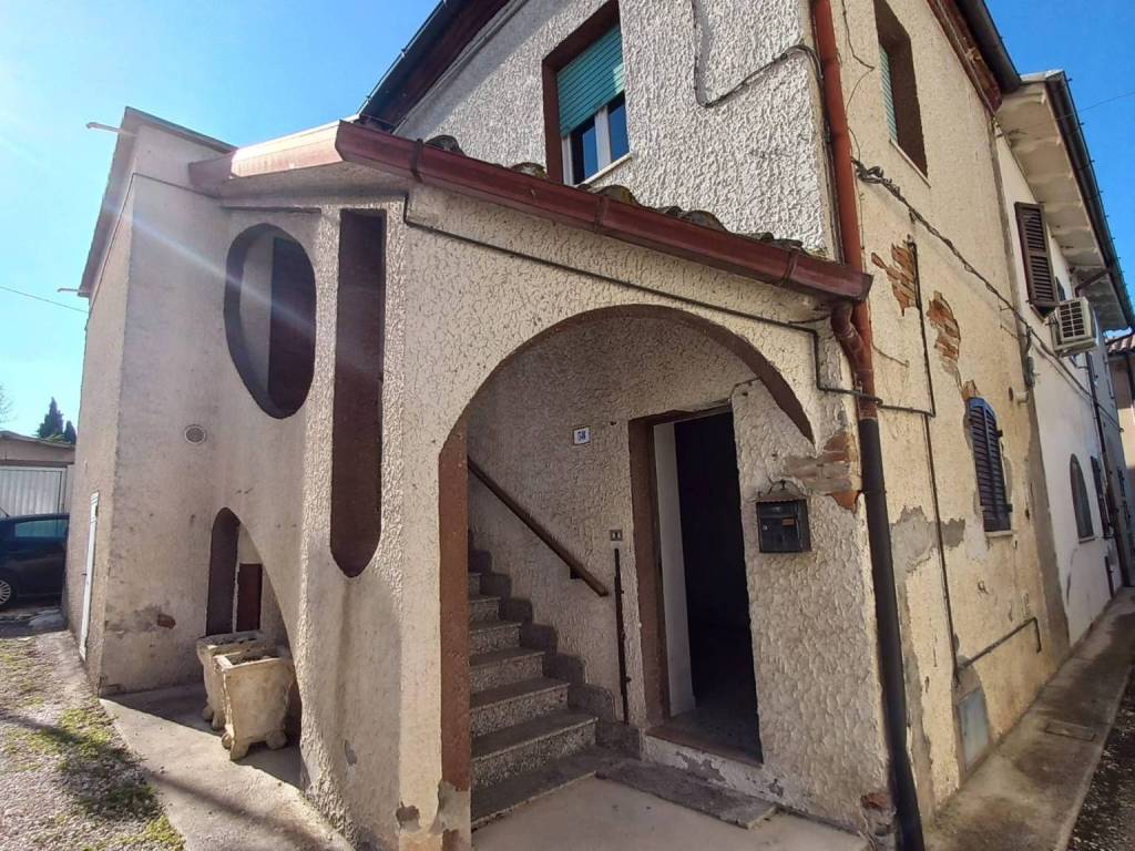 Casa indipendente a Falerone in via Volpi, 32 - Foto 2