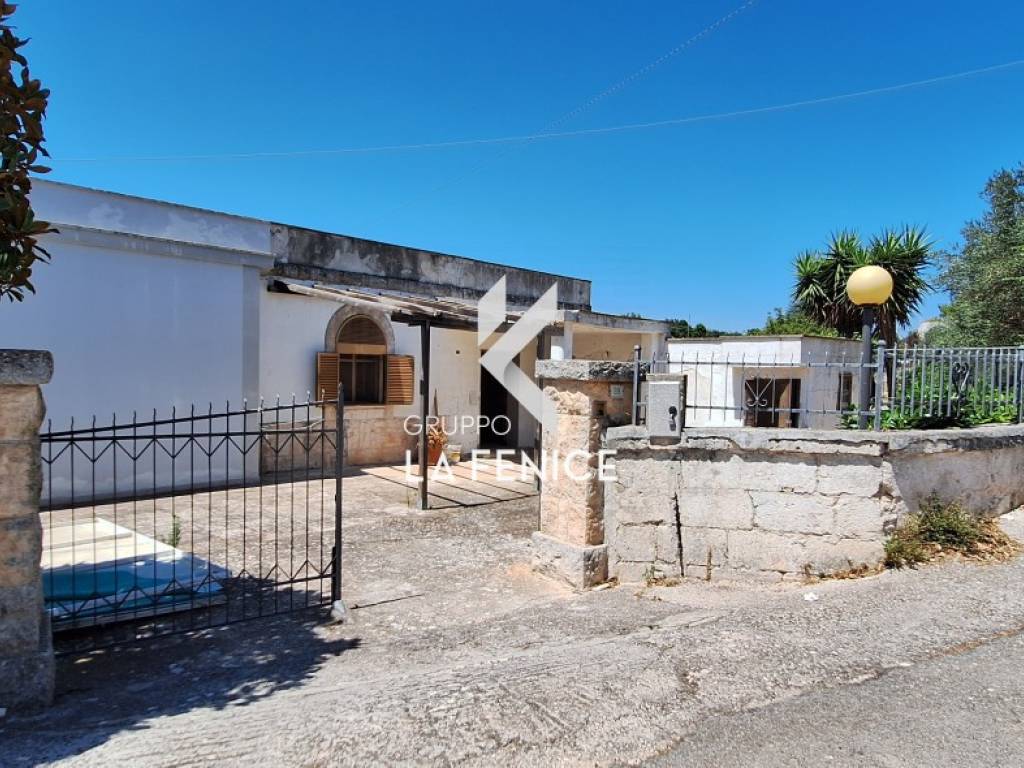 Casa indipendente a Fasano in Viale delle Macchie - Foto 2