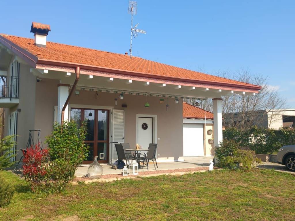 Villa a Cavaglio d'agogna - Foto 3