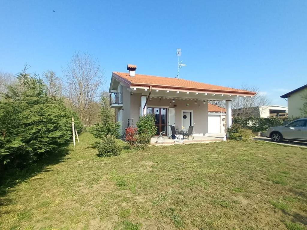 Villa a Cavaglio d'agogna - Foto 5