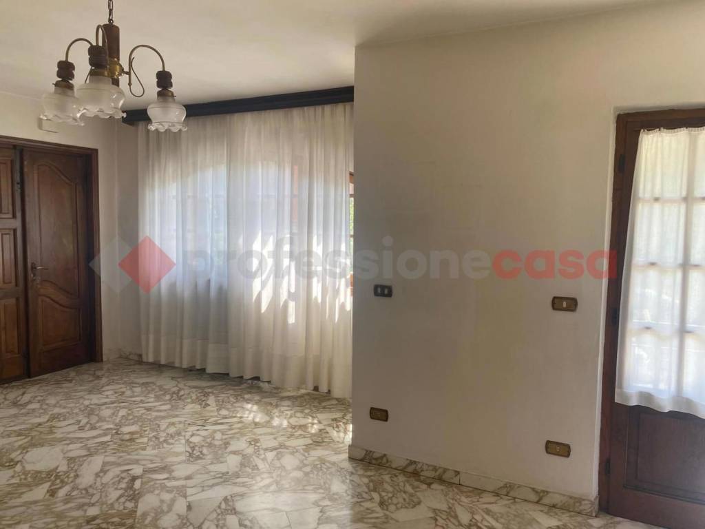 Appartamento a Castelnuovo di garfagnana in Via Giovanni Pascoli, snc - Foto 3