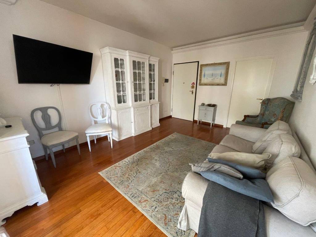 Appartamento a Civitanova marche in Via Cesare Pascarella, 19 - Foto 4