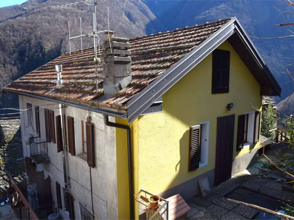 Casa indipendente a Calasca-castiglione in castiglione centro, 28 - Foto 2