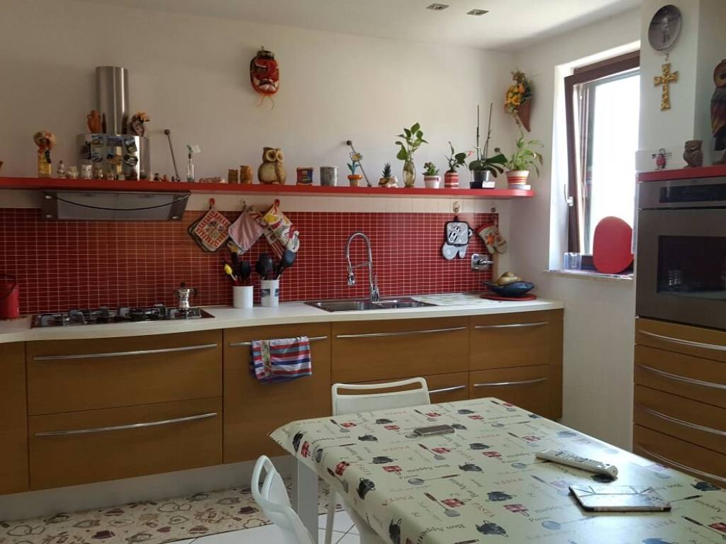 Appartamento a Cisterna di latina in Via dei Pioppi - Foto 5