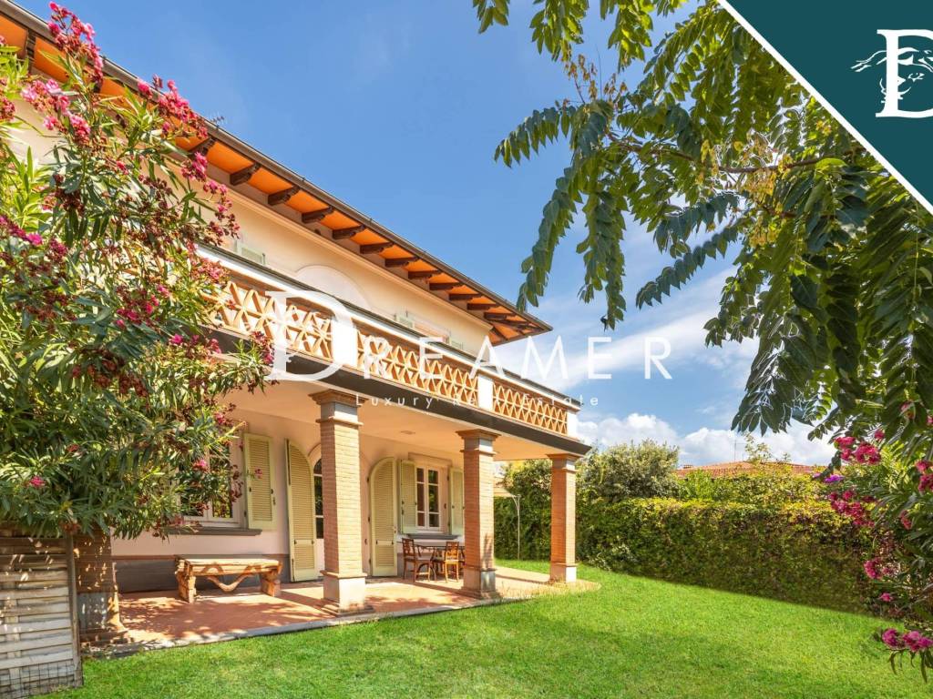 Villa a Forte dei marmi in Via Trento, 86 - Foto 2