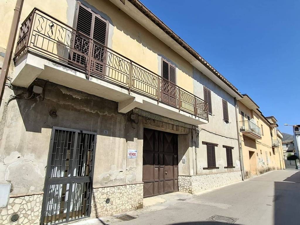 Appartamento a Casapulla in Via Maggiore Francesco Peccerillo - Foto 2