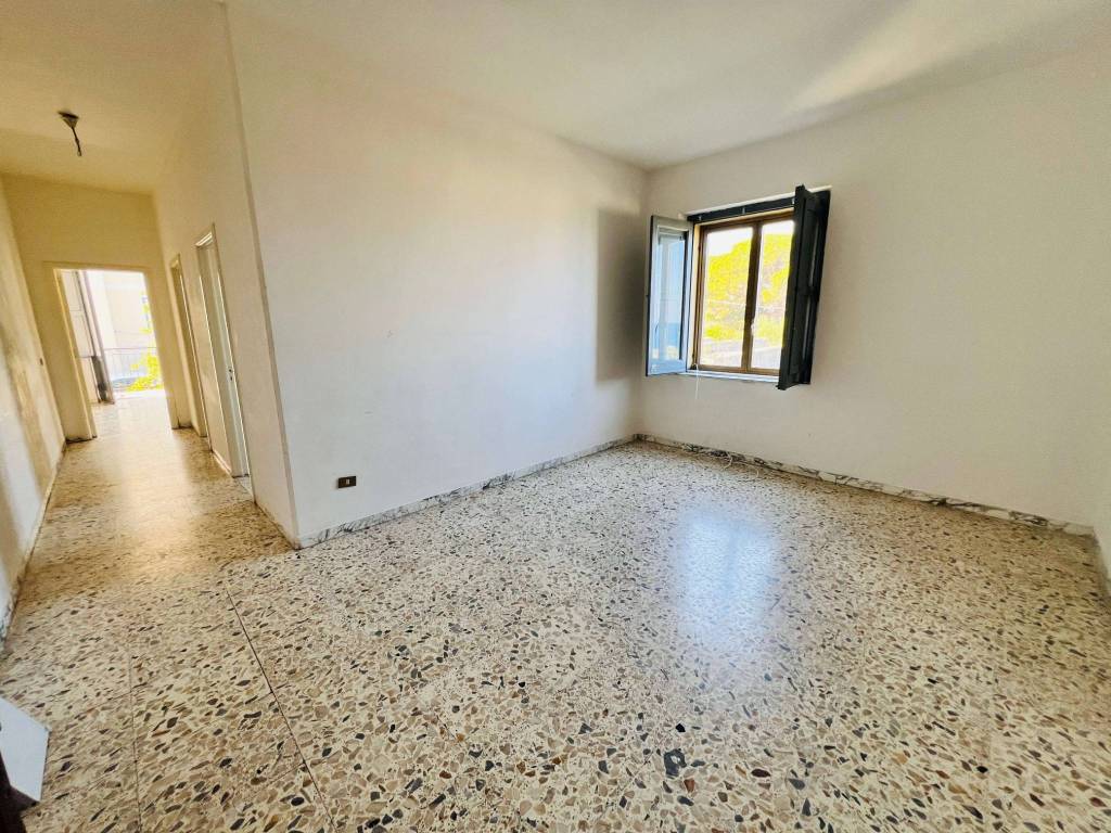 Appartamento a Briatico in Via Stazione - Foto 2