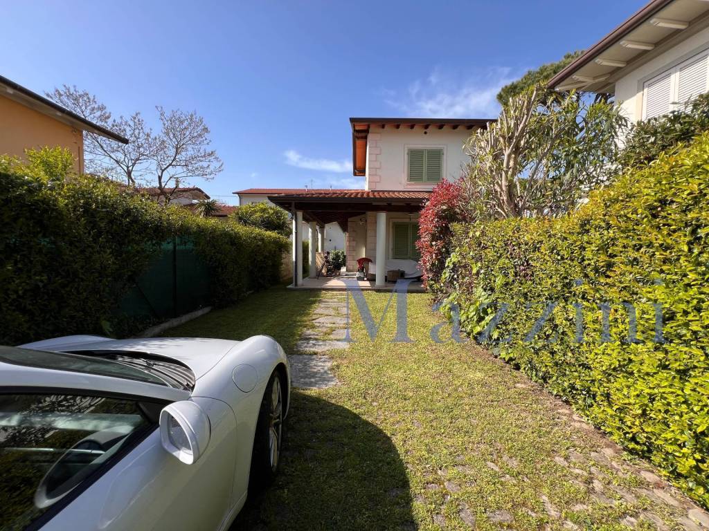 Villa a Forte dei marmi in via piave - Foto 2