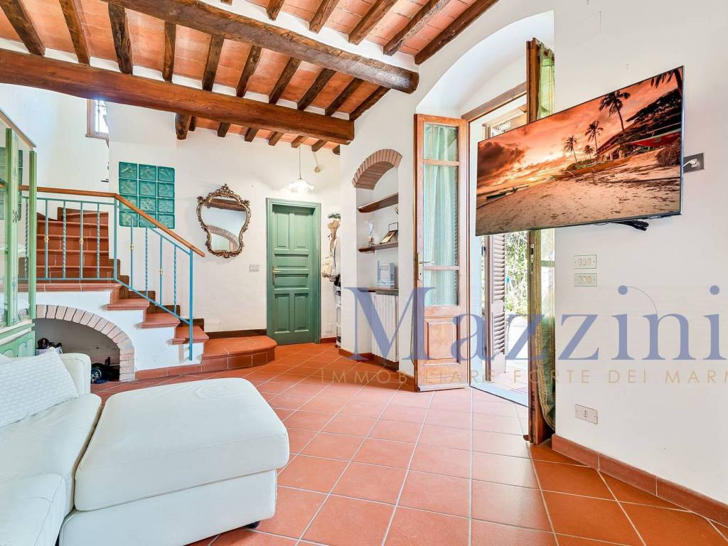 Villa a Forte dei marmi in via Fratelli Barberi - Foto 4