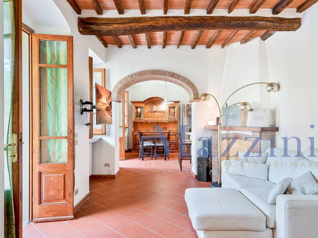 Villa a Forte dei marmi in via Fratelli Barberi - Foto 5