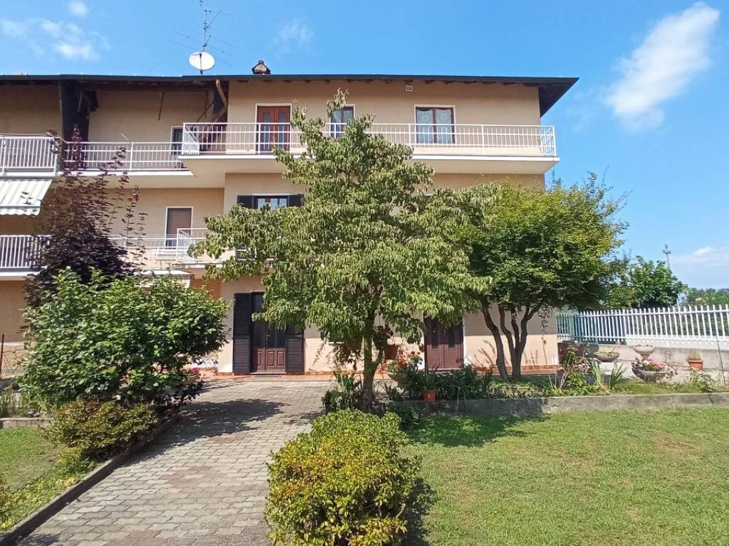 Casa indipendente a Gattico-veruno in Via Borghetto, 10 - Foto 2