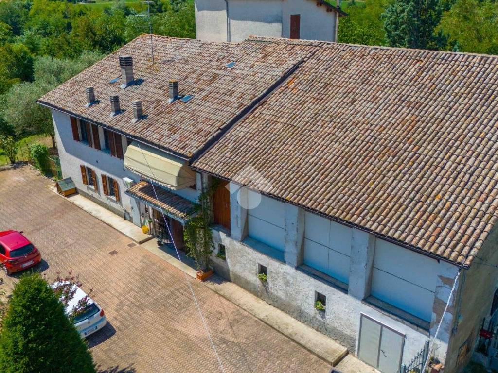 Casa indipendente a Reggio emilia in Via Sant'Ambrogio, 30 - Foto 2