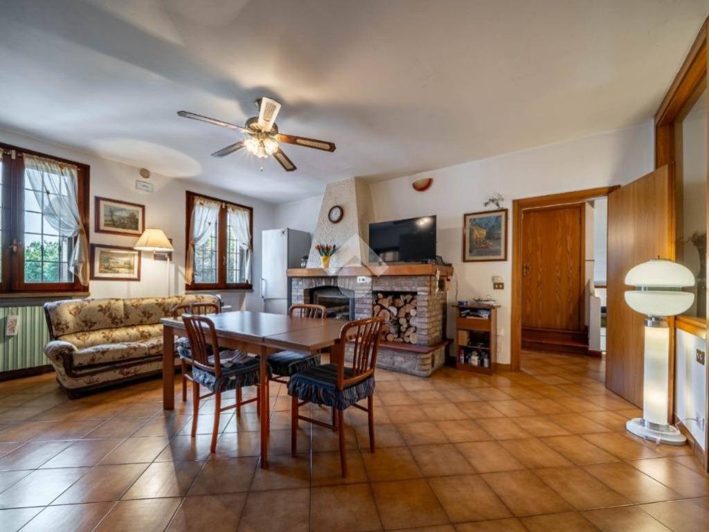 Casa indipendente a Reggio emilia in Via Sant'Ambrogio, 30 - Foto 3