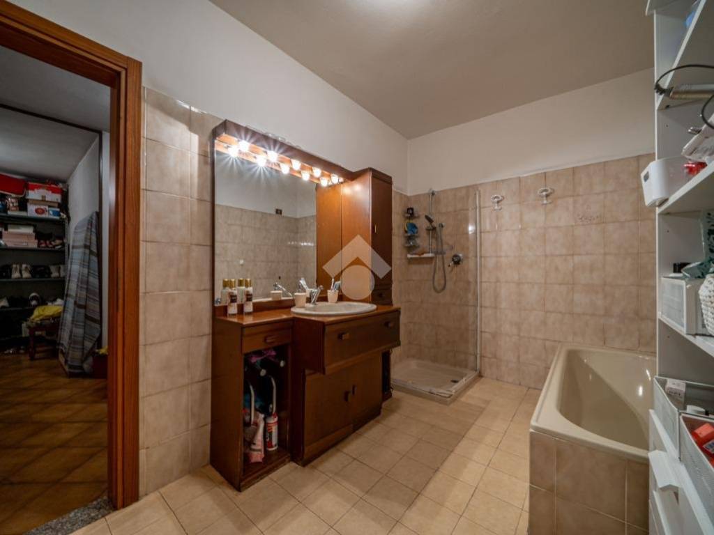 Casa indipendente a Reggio emilia in Via Sant'Ambrogio, 30 - Foto 5