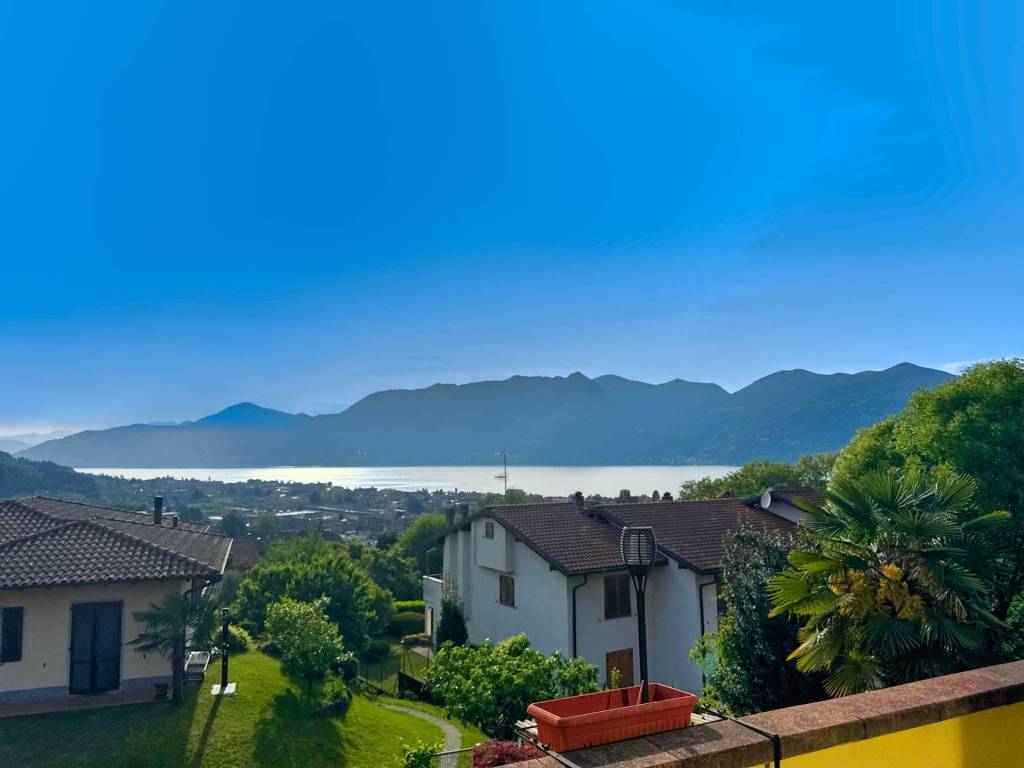 Villa a Luino in Via Cervinia - Foto 5