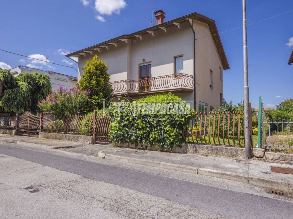 Casa indipendente a Corridonia in Via FILIPPO II 67 - Foto 4