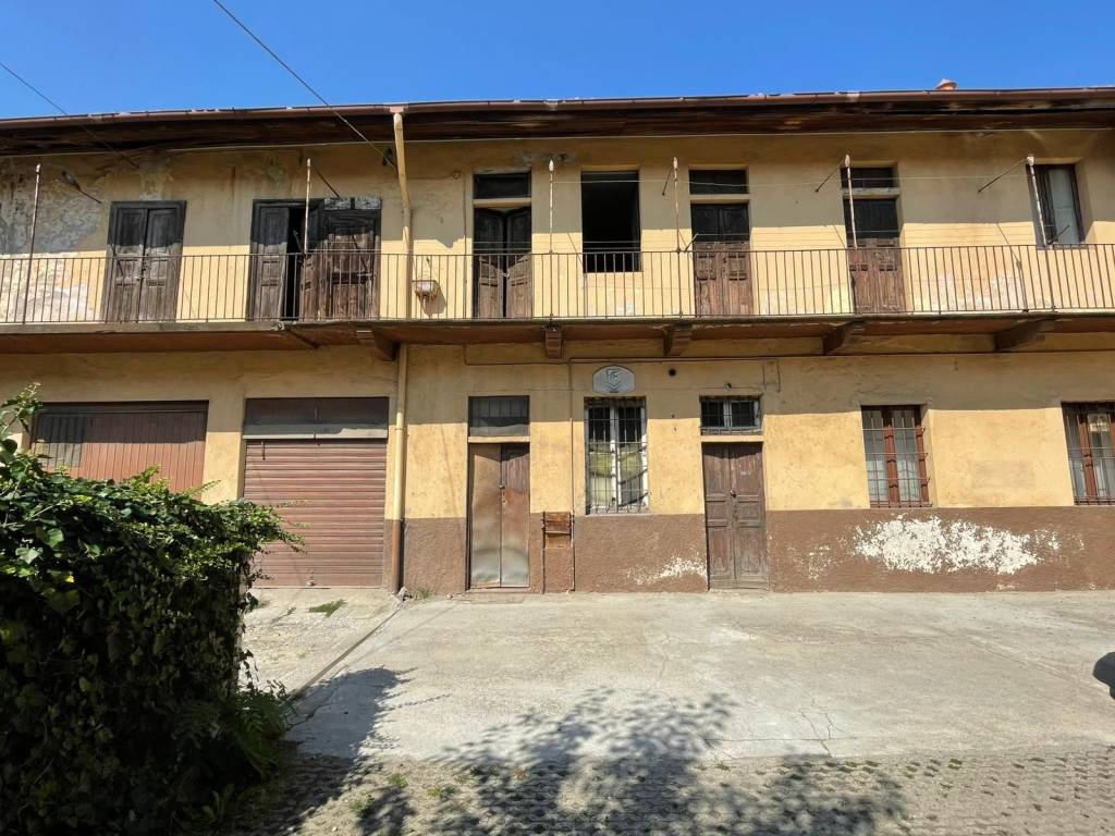 Casa indipendente a Caronno pertusella in Corso della Vittoria - Foto 2