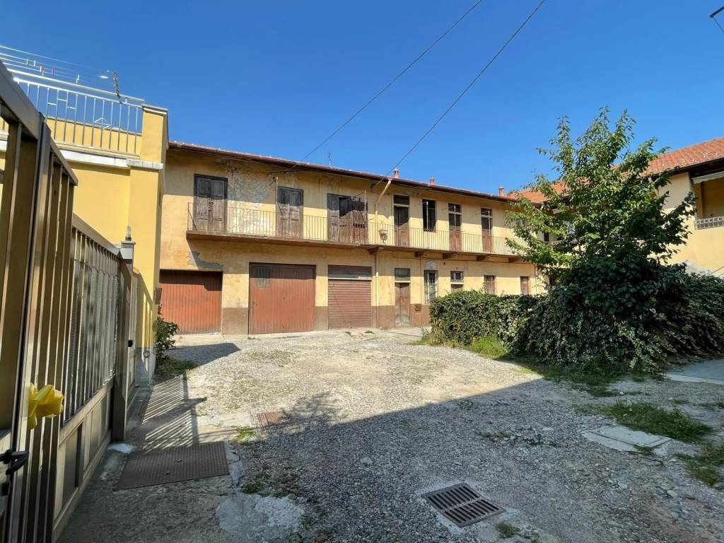 Casa indipendente a Caronno pertusella in Corso della Vittoria - Foto 3