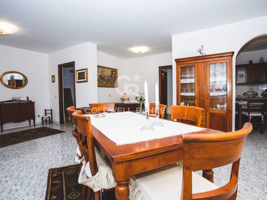 Villa a Monte romano in Via Cavour, 5 - Foto 2