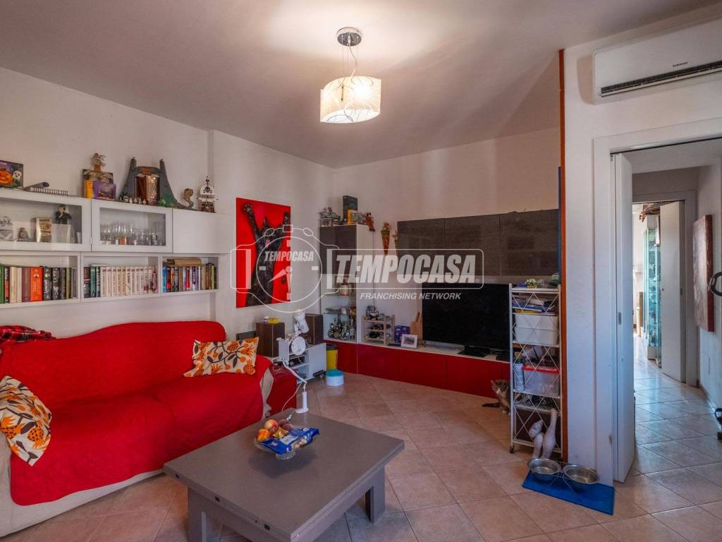 Appartamento a Galliate in Via Dottor Parma - Foto 4
