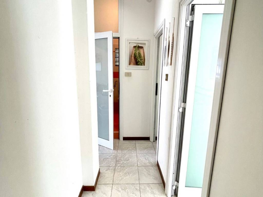 Appartamento a Comacchio in Viale dei Lecci, 4 - Foto 2