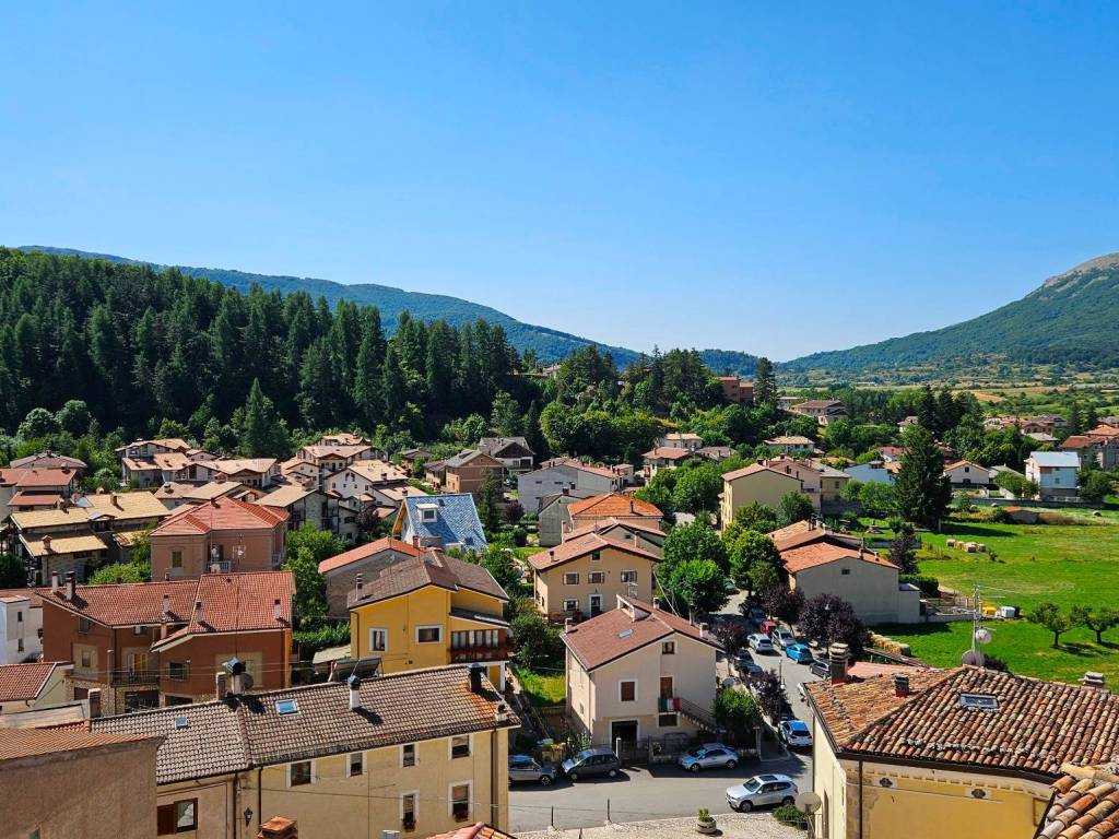 Palazzo / stabile a Rocca di mezzo in Via Demetrio di Stefano, 12 - Foto 2