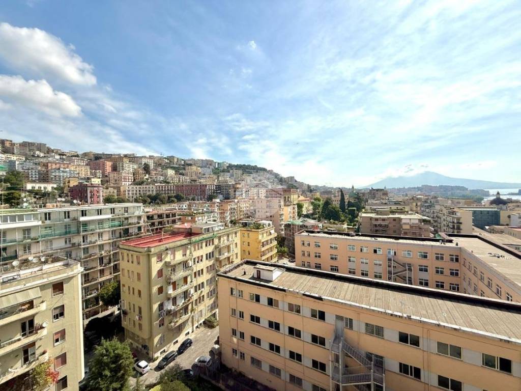 Appartamento a Napoli in Via Andrea d'Isernia, 38 - Foto 3