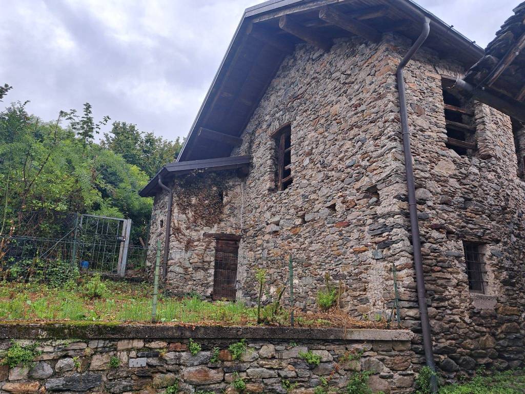Rustico / casale a Livo in Via Giuseppe Mazzini, 40 - Foto 2