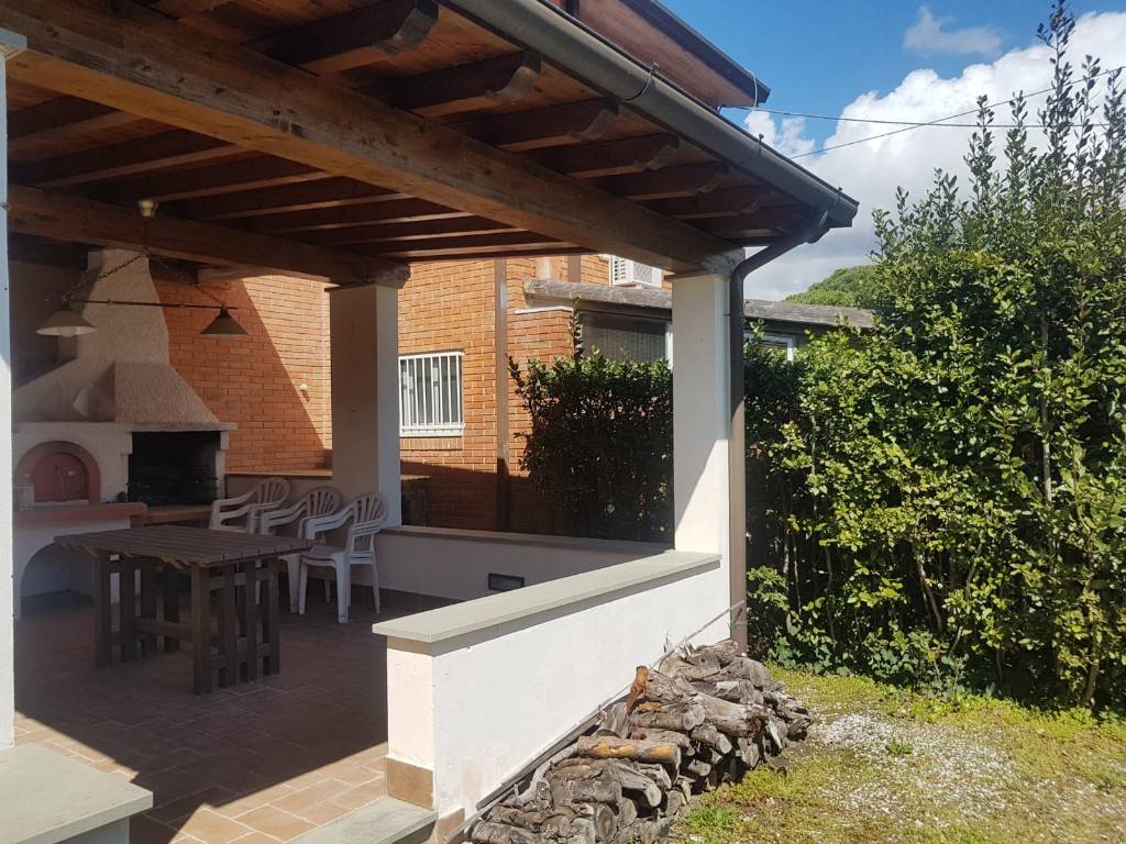 Villa a Forte dei marmi in Via Giulio Regeni, 9 - Foto 3
