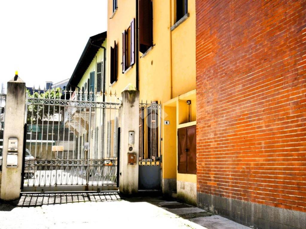 Appartamento a Como in Via XX Settembre, 6 - Foto 2