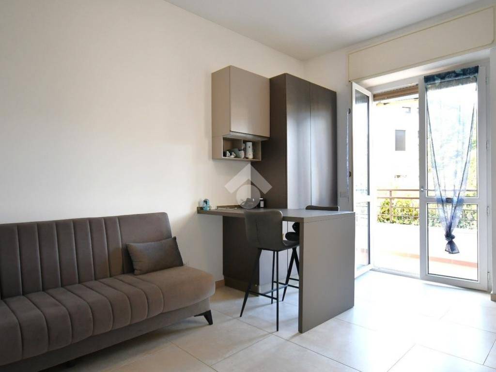 Appartamento a Como in Via Valorsa Cipriano, 4 - Foto 4