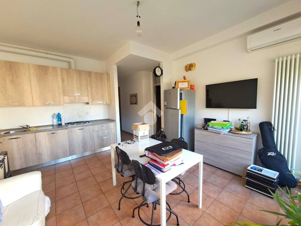 Appartamento a Como in Via Luigi Dottesio, 6 - Foto 2
