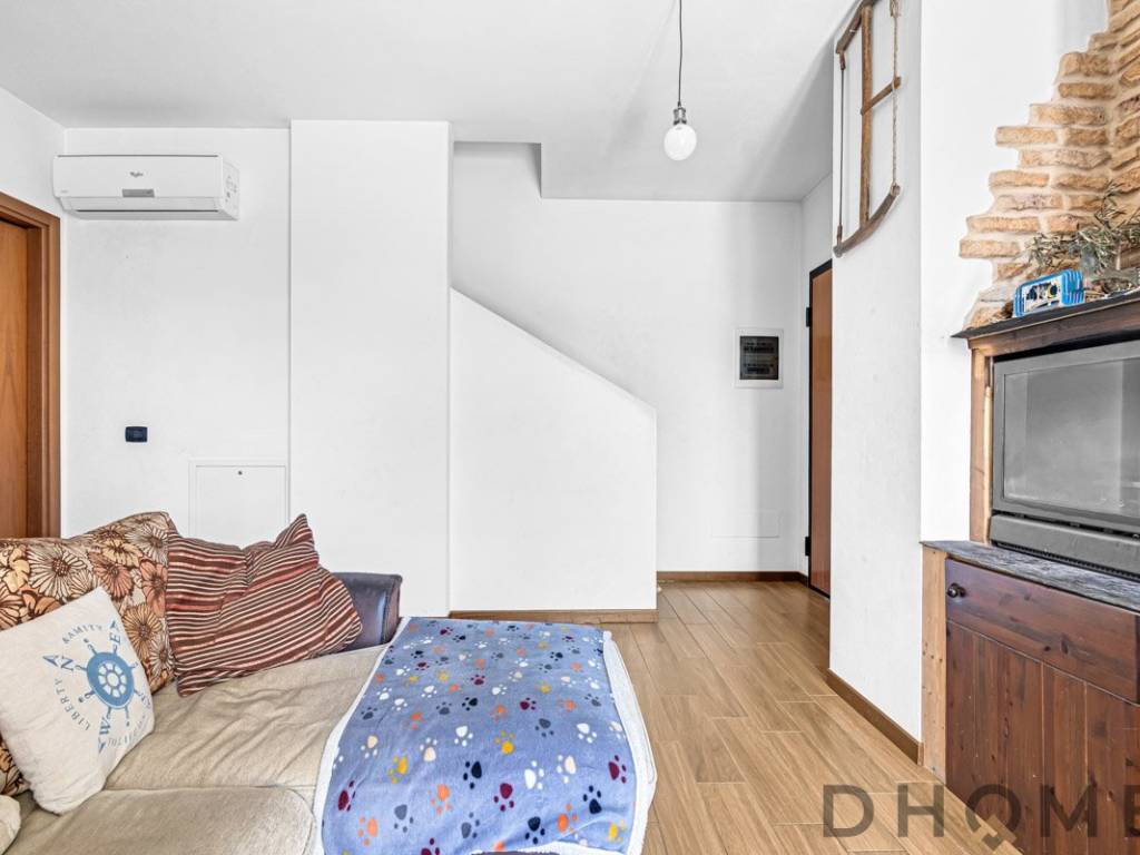 Villa a Briosco in Via G. Garibaldi, 35, 20836 Capriano MB, Italia - Foto 4