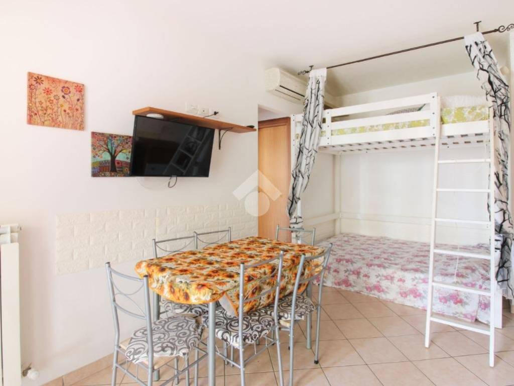 Appartamento a Alba adriatica in Via Ercole Falò, 9 - Foto 4