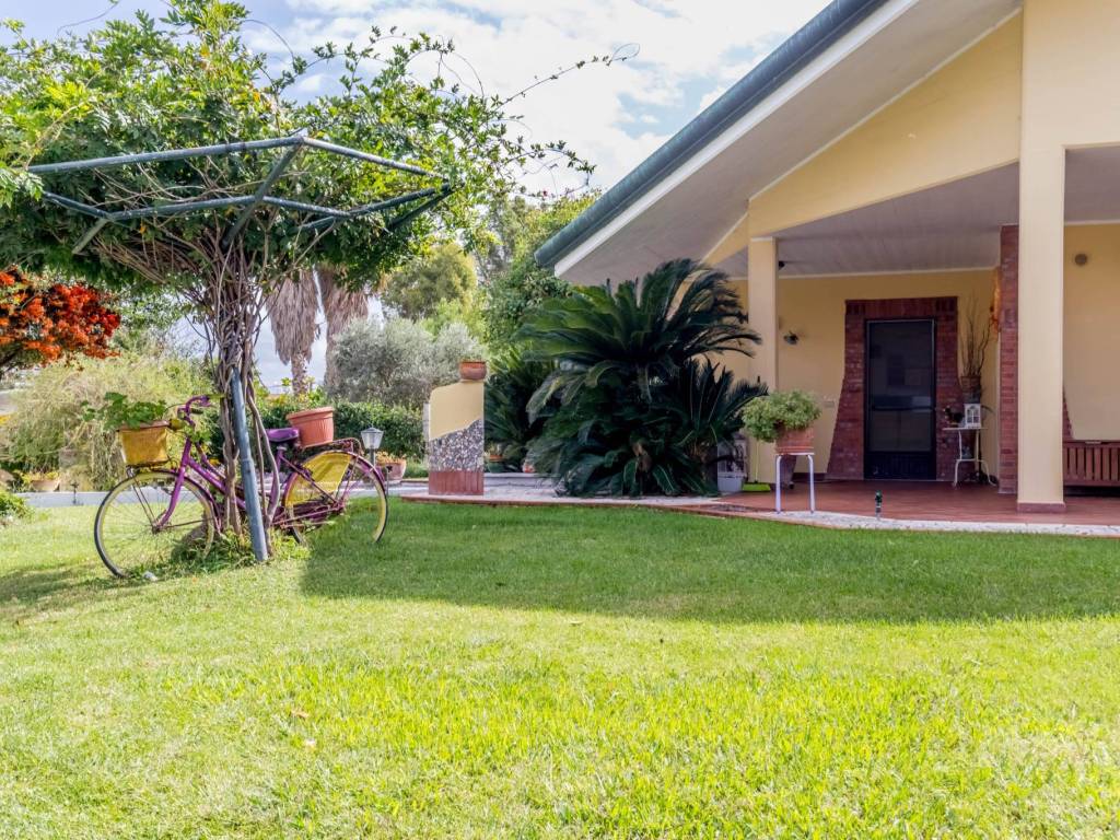 Villa a Sabaudia in Strada Portosello - Foto 4