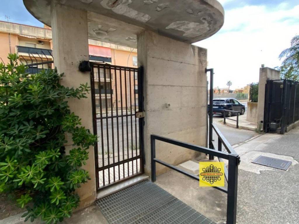 Appartamento a Avola in via falcone, 18 - Foto 2