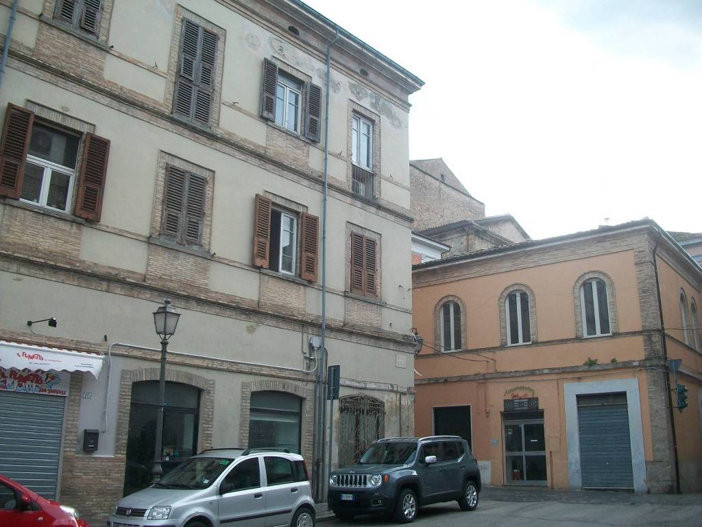 Immobile a Lanciano in Piazza Giuseppe Garibaldi - Foto 2