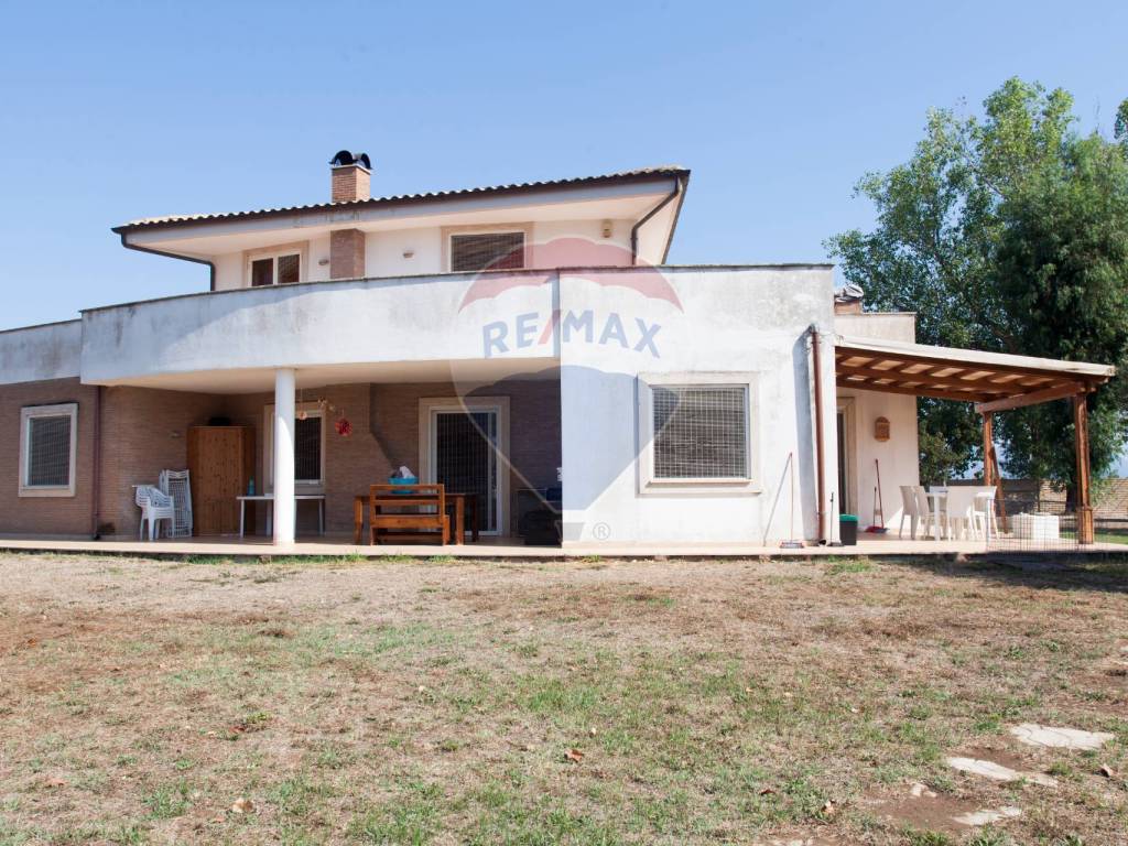 Villa a Aprilia in Via Frassine, 3 - Foto 2