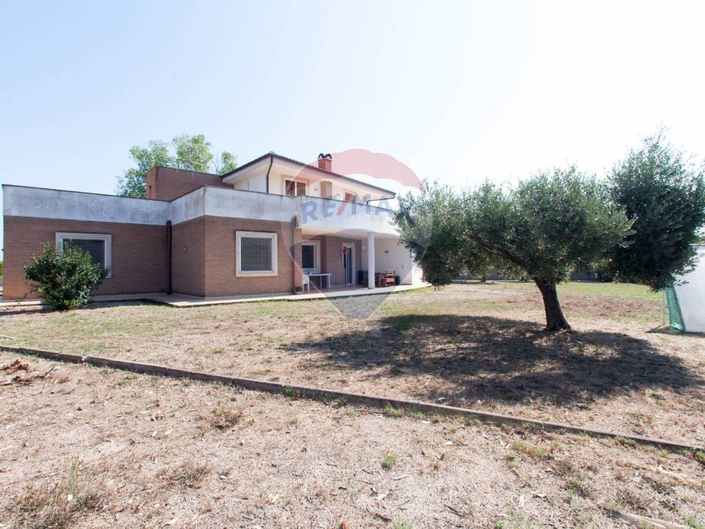 Villa a Aprilia in Via Frassine, 3 - Foto 4