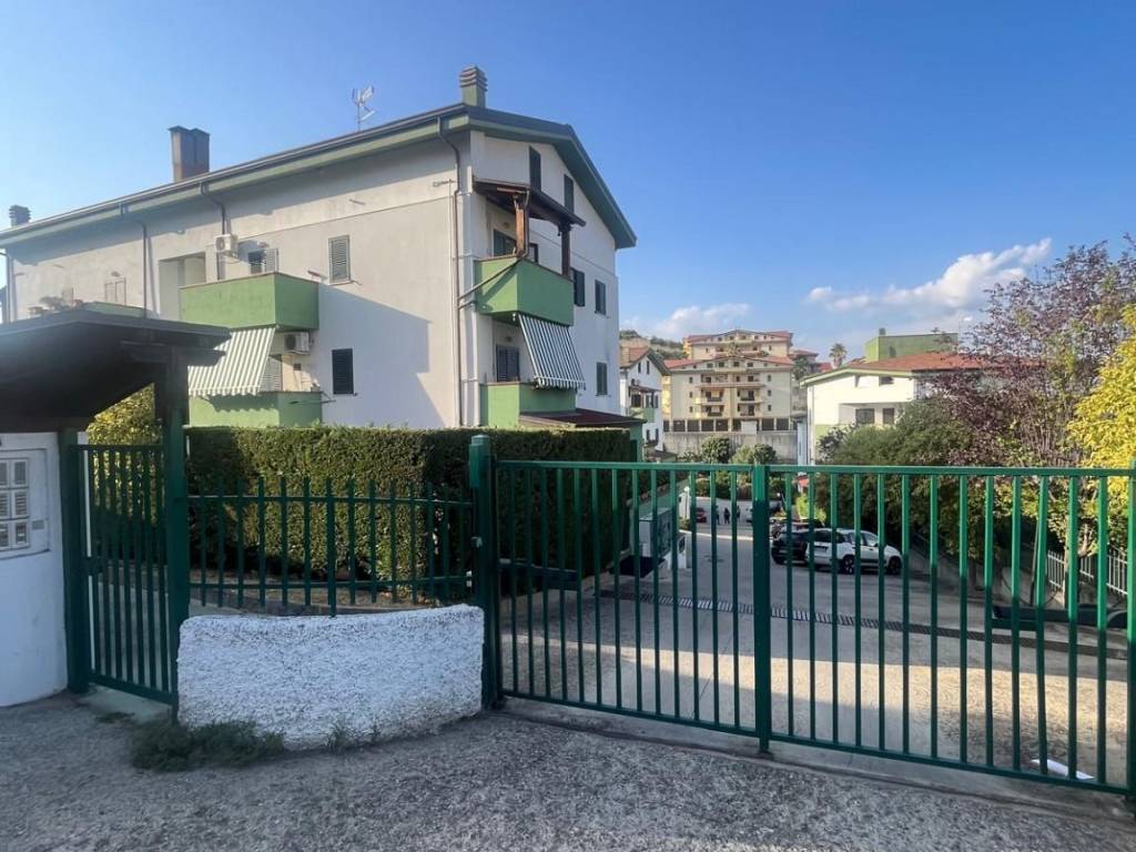 Attico / mansarda a Montalto uffugo in Via Salerni, 14 - Foto 4