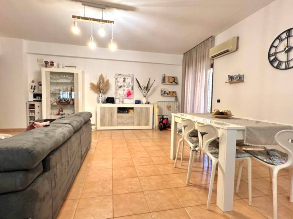 Appartamento a Cosenza in Via Benito Falvo - Foto 4